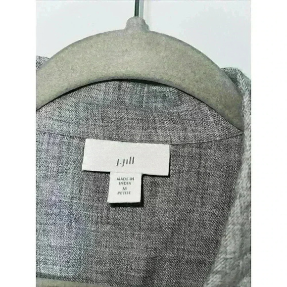 J. Jill Women's Grey button up size Medium petite very soft - Picture 2 of 4